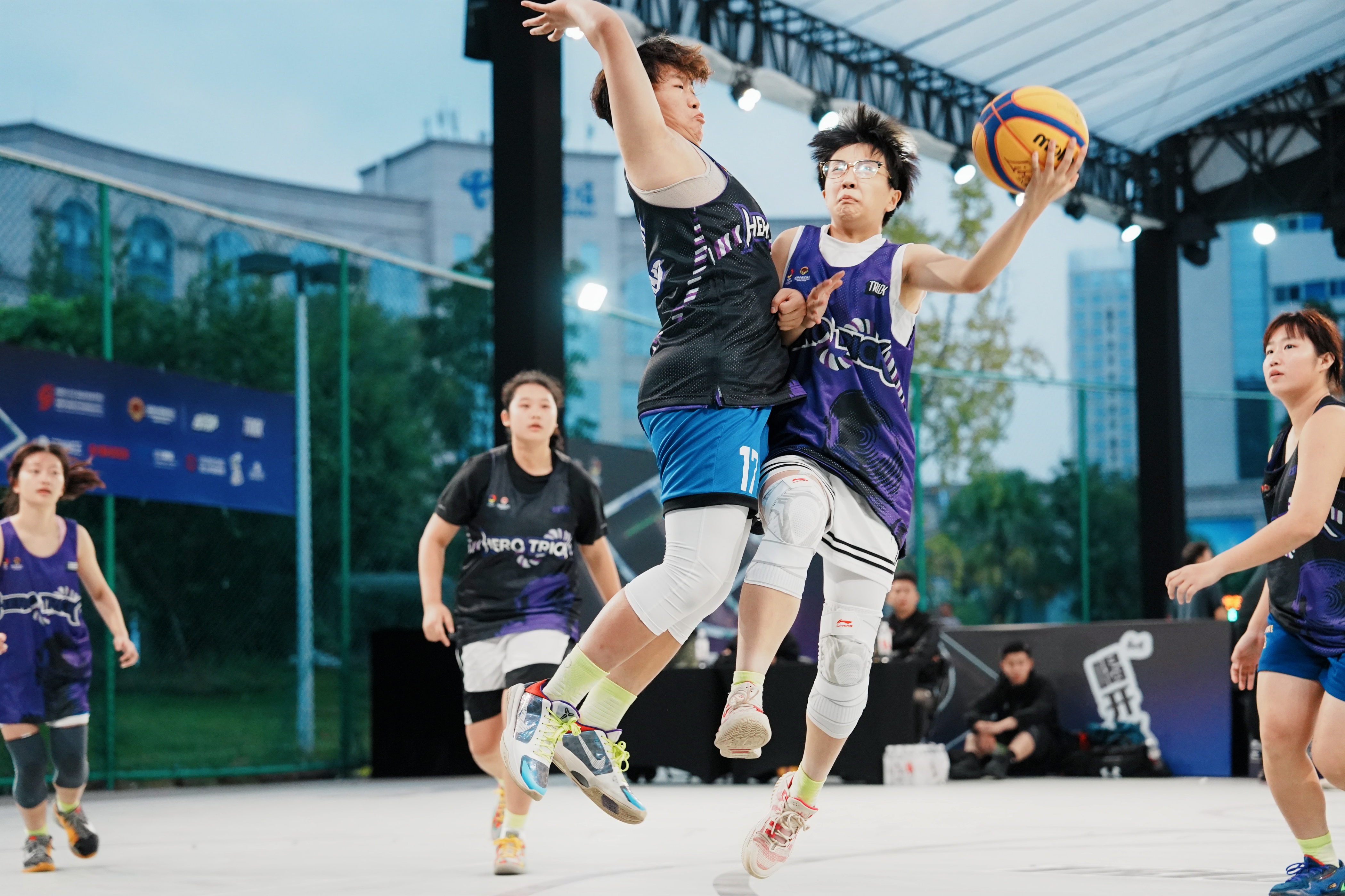 青少年“未来之星”公益篮球明星挑选赛在成都激烈进行的简单介绍