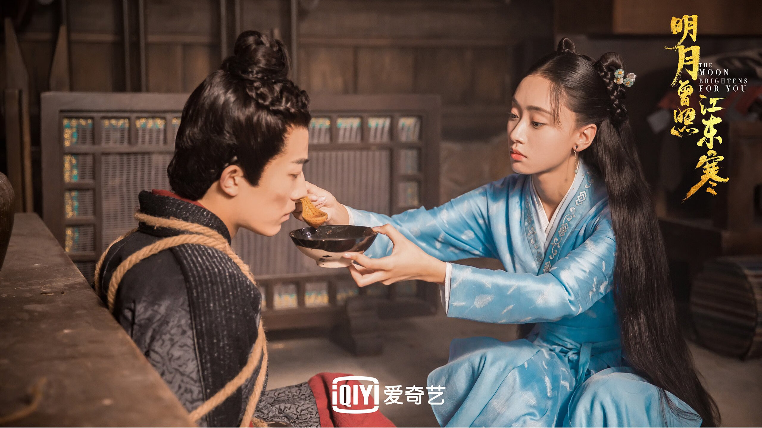 2018年首轮季后赛：库里在最后2分钟，连续投中三记三分，实现“鸟枪换炮”
